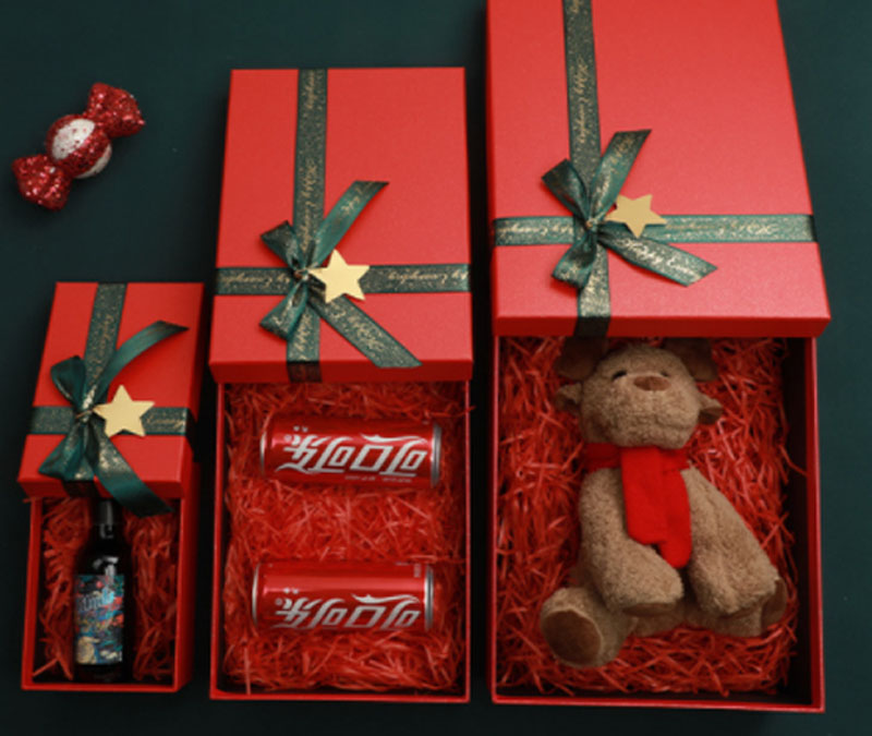 Christmas Gift Boxes with Ribbon Presentation