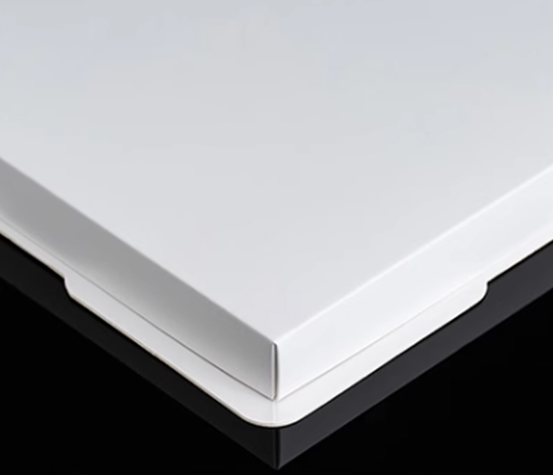 Structure and component detail for tall clear cake display boxes with white frames