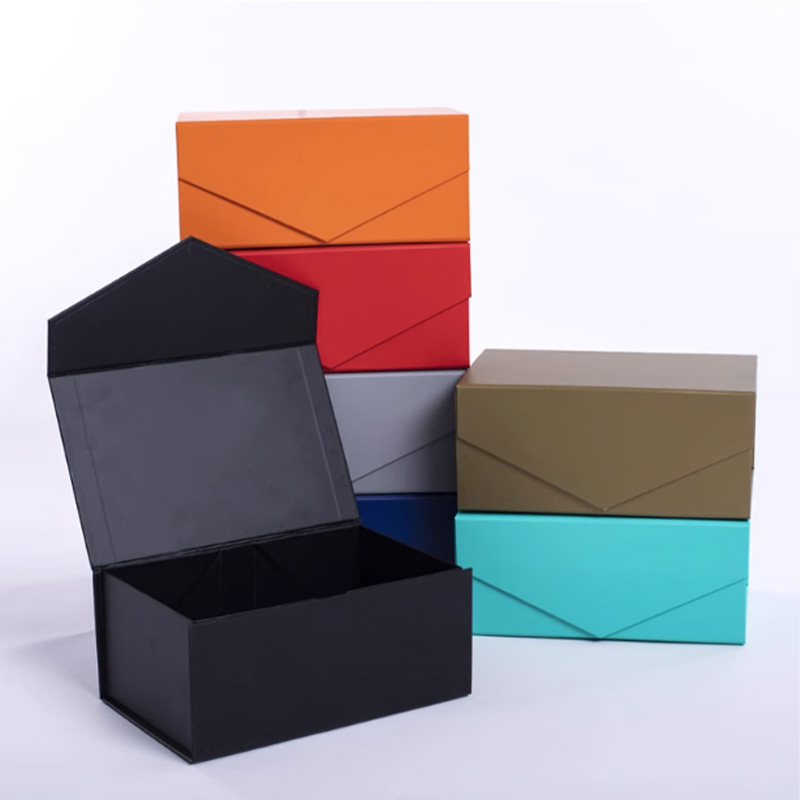 Custom Gift Boxes Rectangular Foldable Gift Boxes in Solid Colors